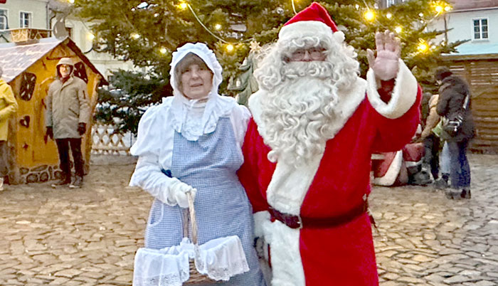Frau Holle und der Weihnachtsmann 